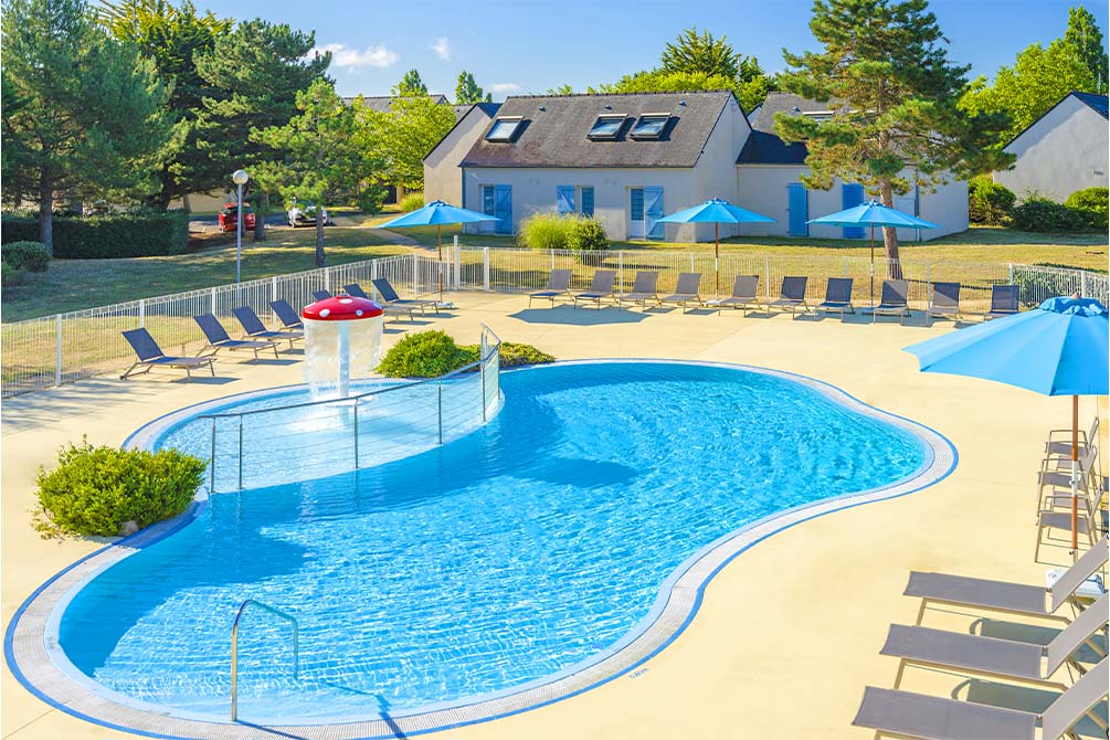 location vacances golfe du morbihan azureva arzon piscine enfant